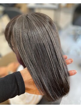 クラッチバイシオンアグリゲイト(CLUTCH by Zi-on aggregate) コントラストハイライト×地毛風カラー/アッシュオリーブ