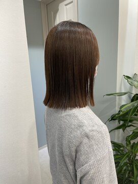 トゥーリ 薬院店(tuuli) tuuli miyu 縮毛矯正で切りっぱなしボブ/20代30代40代50代