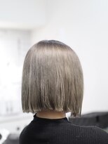 エマ(Emma)&nbsp;ワンレングレージュ