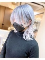 ディア(.eer)&nbsp;ホワイトシルバー×エクステウルフ/シールエクステ40枚