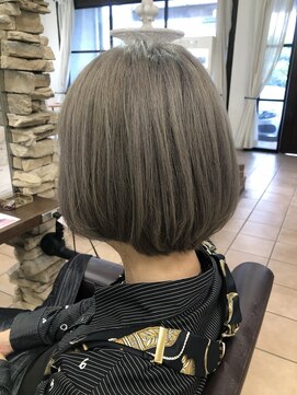 リー 甲子園(Lee) ホワイトグレー×ボブ