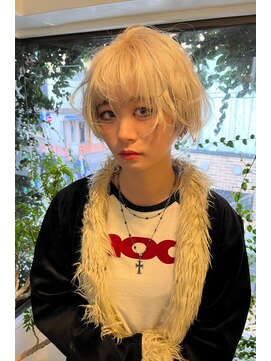 キイ ギンザ(k.e.y GINZA) ホワイトショートウルフ