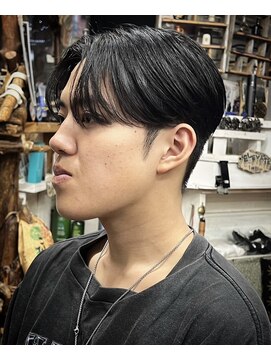 サンアンドマーリィズバーバー 駅前店(SON&MARLEY'S BAR BER) センターパート