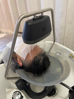 マーシユ ウエスト(WEST)の写真/クイックスパ～頭浸浴ヘッドスパまでご要望にあわせて選べる☆日頃の疲れを癒し、健康的な美髪へ。