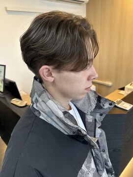 グラム(gram) センターパート/ダウンパーマ/フェザーパーマ/ニュアンスパーマ