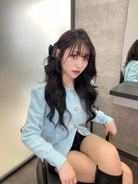 リリー(Lilley) くすみベージュ×姫カットレイヤー×韓国風巻き【ayana】