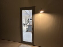 コフ(kopf)の雰囲気(北欧テイストを織り交ぜた入口)