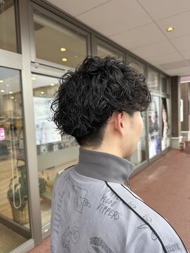 ユーミー(yume by aura) 波巻きパーマツイストスパイラルスパイラルパーマ