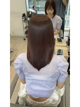 エラ(Ella) やわらか質感の髪質改善カラー