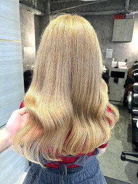 ラビス 池袋(Lovis) くびれヘア/縮毛矯正/ストレート/ハイライトカラー