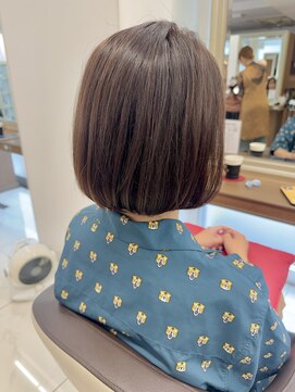 アッシュ 下北沢店(Ash) ばっさりカット切りっぱなしボブ