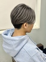 オゼル(OZEL)&nbsp;【センターパートマッシュ】抜け感×色気を纏う上品メンズカット