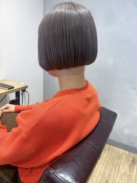 エミス バイ メルト 吉祥寺(emis by melt) 【吉田】ミニボブブリーチミルクティーシャンパンベージュカラー