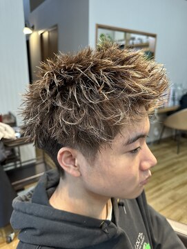 アリカ(arika) 残った金髪を生かしたスタイル◎