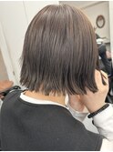 20代30代切りっぱなしボブタッセルボブ顔周りレイヤーオリーブ