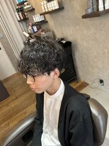 トニコ(toniko)&nbsp;シャドウパーマ×マッシュ×刈り上げ×ビジネスヘア