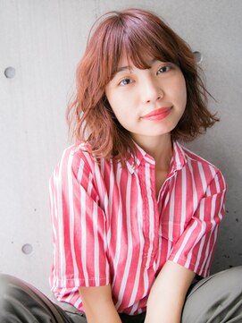 リリアン 青山(relian) ふんわりスタイル×ツヤ感レッドピンク