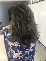 キング 枚方店(K!ng)&nbsp;【枚方、高槻、梅田】ホワイトハイライト