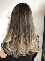 ノア(noa.)&nbsp;ベージュグラデーション♪