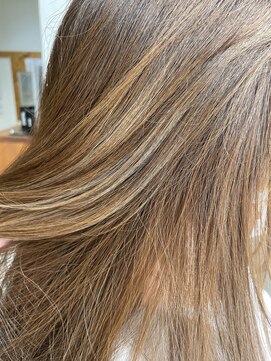 ウタ(uta) 【あおき　ひかる】細かいハイライト