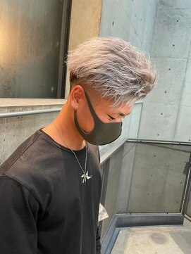 イーラ(era) ハイトーンホワイトカラーリバースアップバング