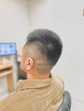 オッディーヘアー アンド スキン(ODDIY HAIR&SKIN) ソフモヒフェード