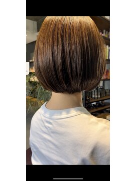 ナナ(Nana) 丸みボブ