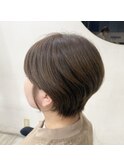 松山市/20代/30代/40代/オリーブカラーが可愛い耳かけショート
