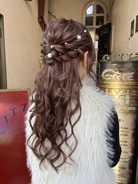 グリッツ (GLITZ) 10代から大人気ライブ用ふんわりハーフアップ