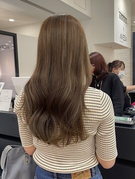 エイチツーオーアヴェダ 渋谷ヒカリエＳｈｉｎＱｓ店 クロードモネＨ２Ｏアヴェダ ベージュブラウン/AVEDAカラー/渋谷/渋谷駅