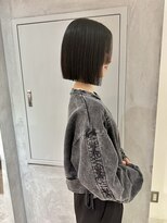 ヨーク(YOKE)&nbsp;YOKE 切りっぱなしボブ丸くないボブ髪質改善ブルーブラック大人