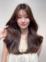 クシェル(kuschel)&nbsp;韓国ロングレイヤーカットx薄め前髪ありxブリーチなしベージュ