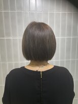 ソルヴァ(Soluva)&nbsp;30代・40代　ぱつっとボブ