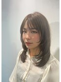 ミディアムレイヤー10代20代30代バタフライカット