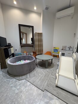 ビスフレア 平針店(biss flare)の写真/12/17より無料託児の利用を開始☆お電話にてご予約ください◎［名古屋市/平針美容室/託児］