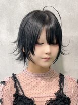 ルネラトーキョー(RUNERA TOKYO) 黒髪 ウルフカット 外ハネ