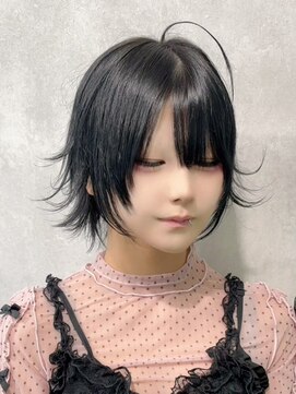 ルネラトーキョー(RUNERA TOKYO) 黒髪 ウルフカット 外ハネ