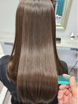 ウニック(unic)の写真/《カット+MADENAリンゴ幹細胞×超音波Tr¥13990》持続性の高いトリートメントで、髪の芯から潤う美髪へ☆