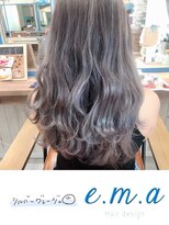 エマヘアデザイン(e.m.a Hair design) シルバーグレージュ