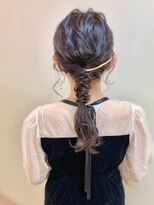 ディア(.eer) ミディアム編みおろし // こなれ感◎ ふわふわコイルローポニー