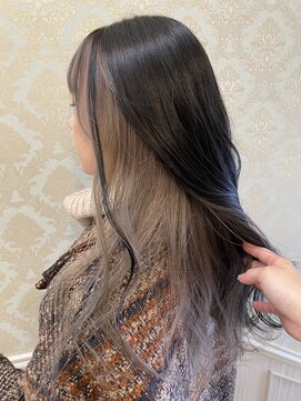 ティンク(Tink) 〇 フェイスフレーミング×インナー ホワイトベージュ〇