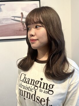 マリン(Marine) 20代30代ミディアムレイヤーくびれヘアチョコレートブラウン