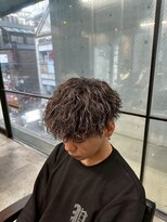 イーラ(era) ツイストスパイラルパーマ/メンズ/刈り上げ/眉毛/ツイスト