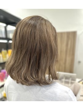 ディーボーイ 健軍店(D-BOY) ブリーチ/ベージュ/ボブ