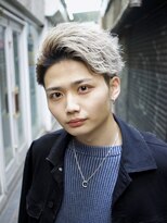 エデアンルクラ 下通(EDEAN Leclat)&nbsp;熊本メンズハイトーン ホワイトカラー メンズブリーチ MEN'SHAIR
