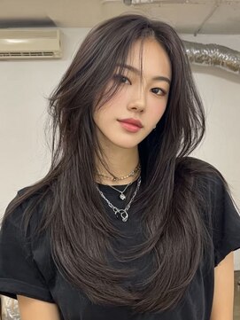 池袋駅/ブリーチ/ダブルカラー/縮毛矯正/レイヤーカット/韓国