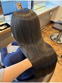 オリーブグレージュ