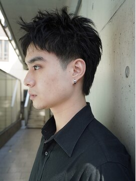 ユノ(juno) スパイキーショートツーブロック