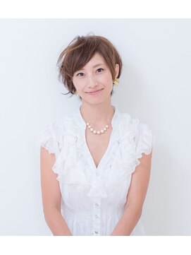 ヘアーデザイン メルシー(Hair design merci) イルミナオーシャン&耳かけショート
