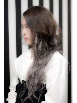 フーバ(FUUBA) 今話題の外国人風グレージュカラーグラデ原色グレーエクステ